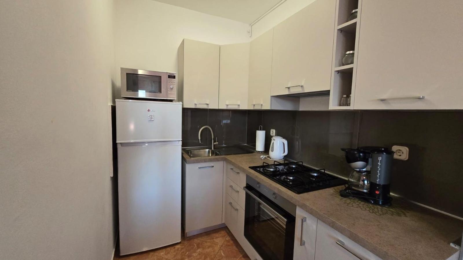 Studio Apartment Ljubica For 2 Persons 150M From The Beach Poreč Extérieur photo