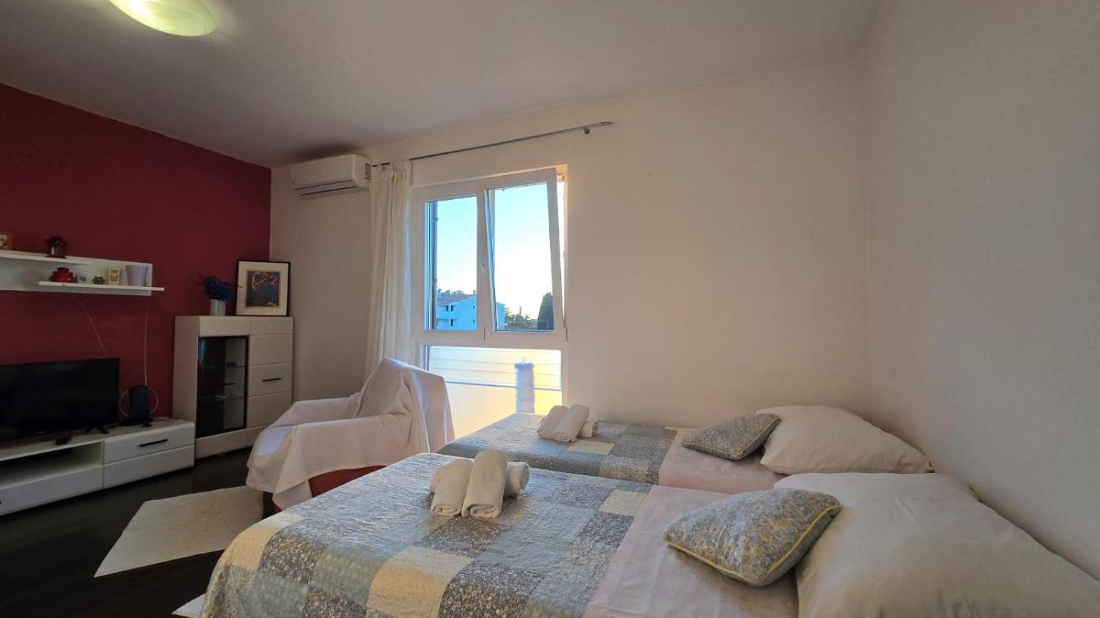 Studio Apartment Ljubica For 2 Persons 150M From The Beach Poreč Extérieur photo