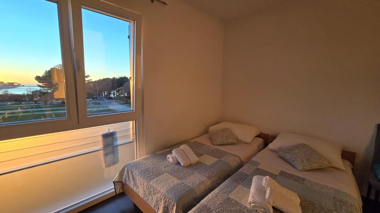 Studio Apartment Ljubica For 2 Persons 150M From The Beach Poreč Extérieur photo